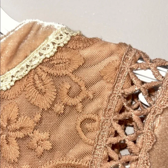 POL Velvet Embroidered Tunic in Light Camel - Picture 10 of 10